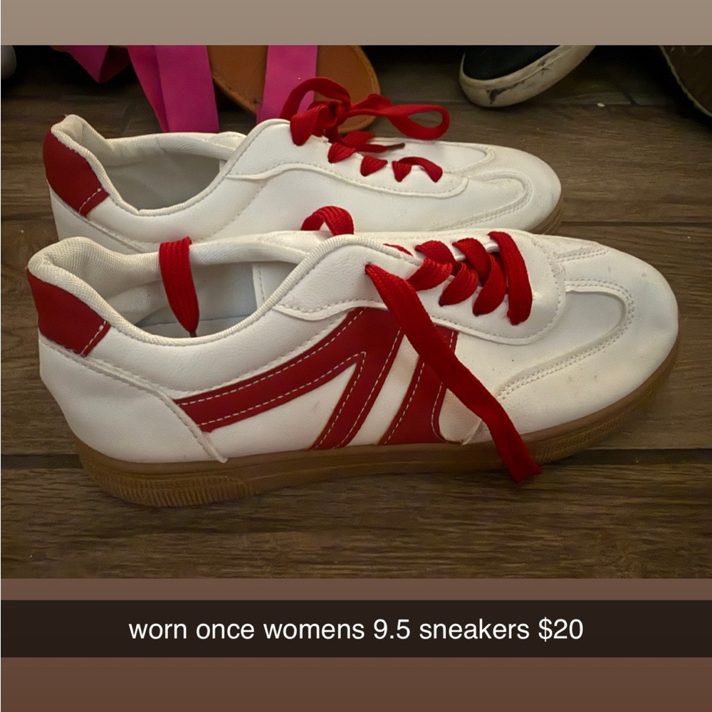 White and Red Women's Casual Sneakers